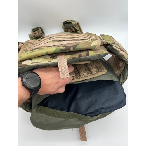 Бронежилет ЗАЩИТНИК в Бердске с кевларовым баллистическим пакетом C2, капами и бронеплитами Бр5