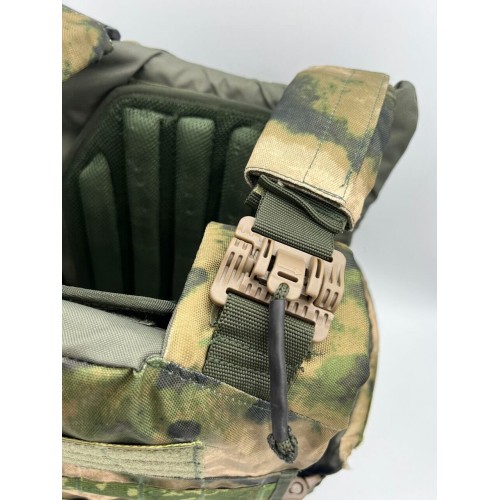 Бронежилет ЗАЩИТНИК в Бердске с кевларовым баллистическим пакетом C2, капами и бронеплитами Бр5