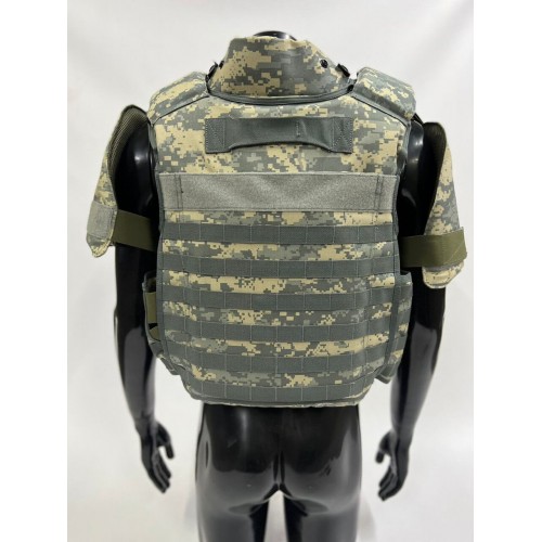 Военный бронежилет пиксельный с плитами в Бердске